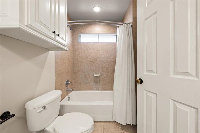 12012 Wickford Place, Yukon, OK 73099