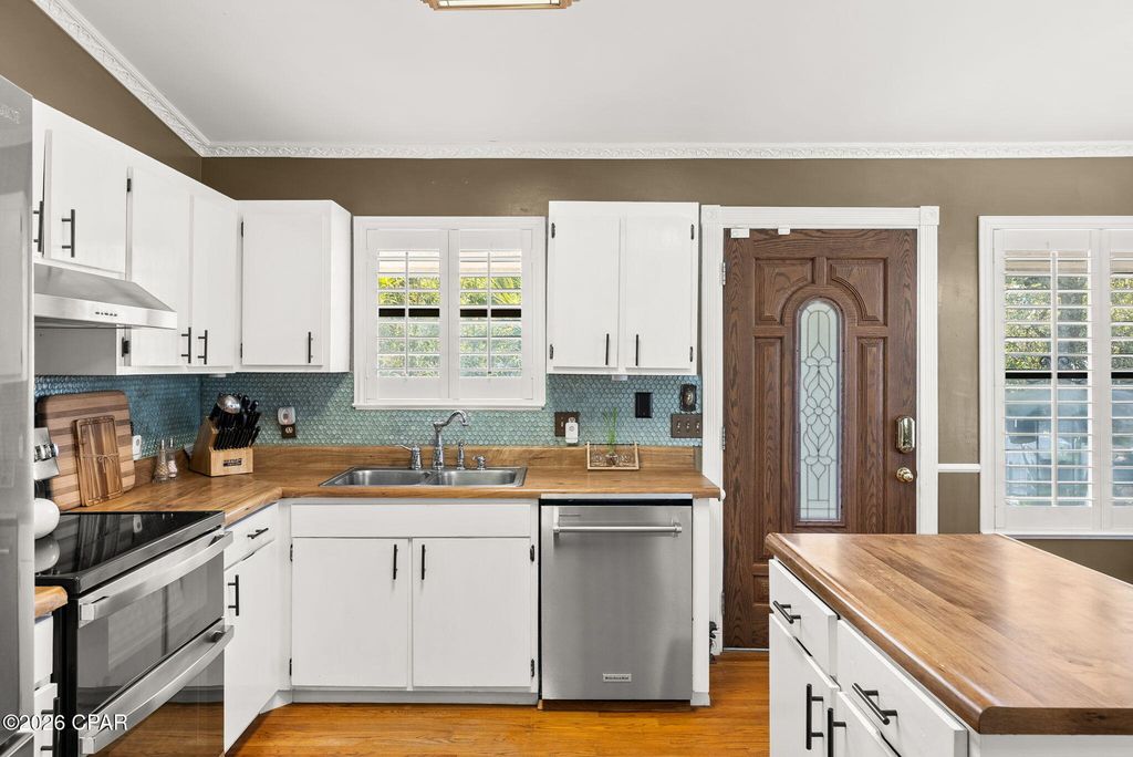 Image 18 of property listing at 408 Dolphin Street, Panama City Beach, FL 32413
