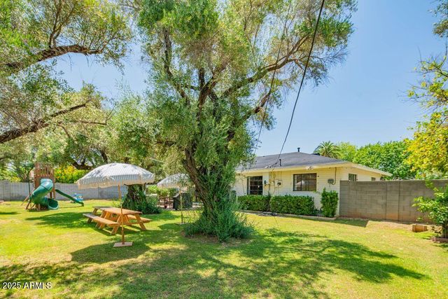 3234 E Coolidge Street, Phoenix, AZ 85018