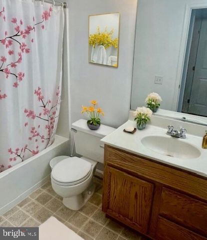 306 BATLEY CT, Fredericksburg, VA 22406