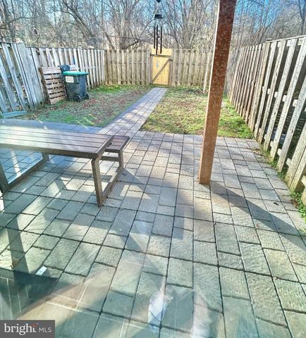 306 BATLEY CT, Fredericksburg, VA 22406