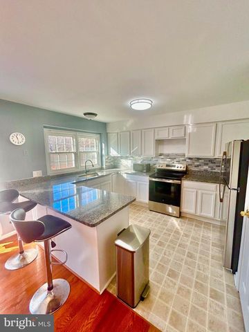 306 BATLEY CT, Fredericksburg, VA 22406