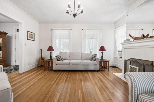 1815 Franklin Park Park S, Columbus, OH 43205