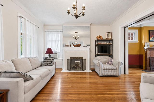 1815 Franklin Park Park S, Columbus, OH 43205