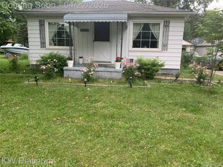 27135 Ballard Street, Harrison Charter Township, MI 48045