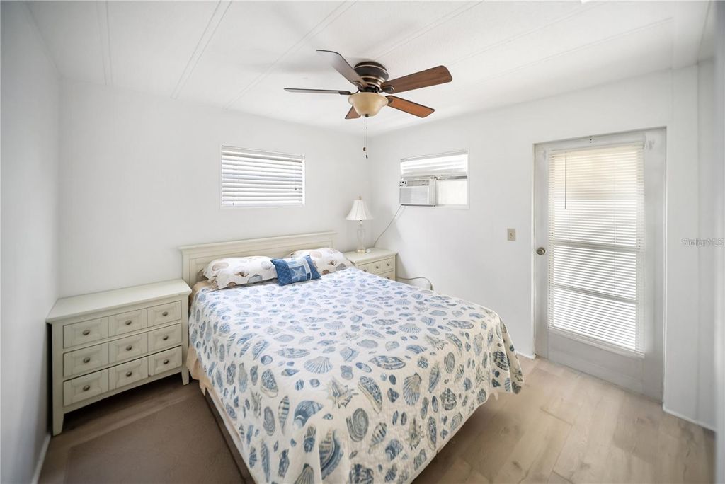 Image 16 of property listing at 10315 CORTEZ ROAD 60-4, Bradenton, FL 34210