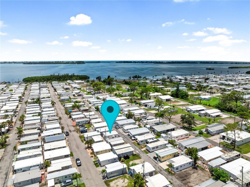 Image 24 of property listing at 10315 CORTEZ ROAD 60-4, Bradenton, FL 34210