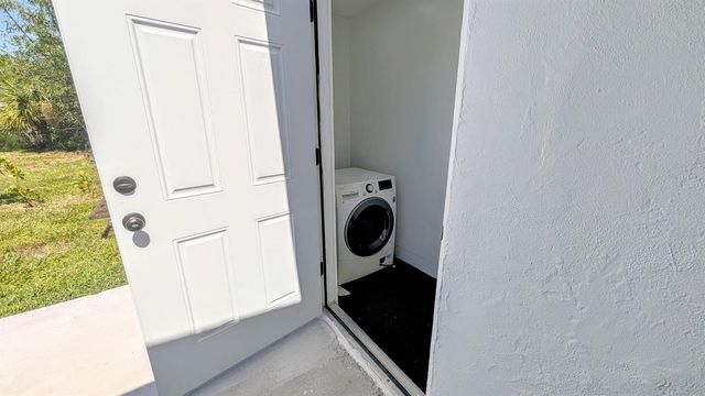 407 NW 7TH Street B, Boynton Beach, FL 33426