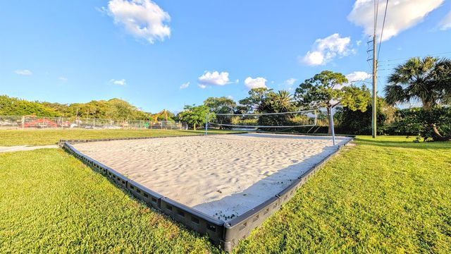 407 NW 7TH Street B, Boynton Beach, FL 33426