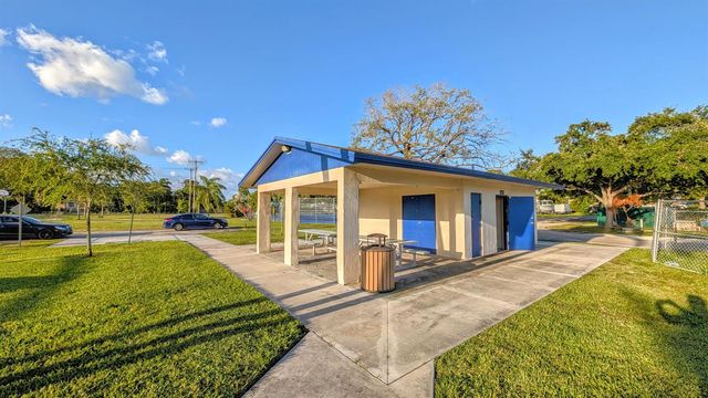407 NW 7TH Street B, Boynton Beach, FL 33426