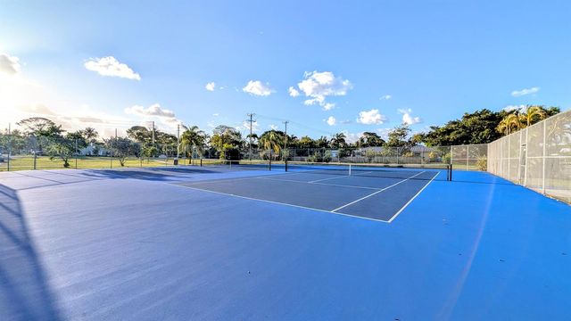 407 NW 7TH Street B, Boynton Beach, FL 33426