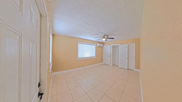 407 NW 7TH Street B, Boynton Beach, FL 33426