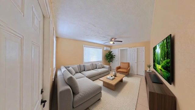407 NW 7TH Street B, Boynton Beach, FL 33426