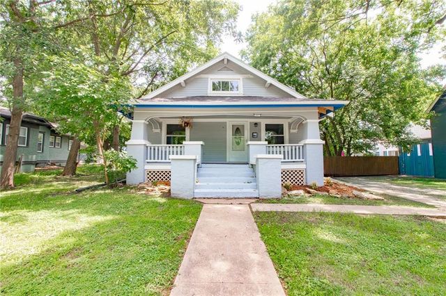 1007 S Independence Street, Harrisonville, MO 64701
