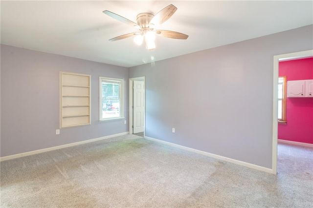 1007 S Independence Street, Harrisonville, MO 64701