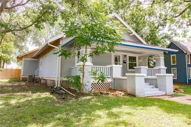 1007 S Independence Street, Harrisonville, MO 64701