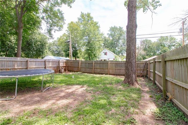 1007 S Independence Street, Harrisonville, MO 64701