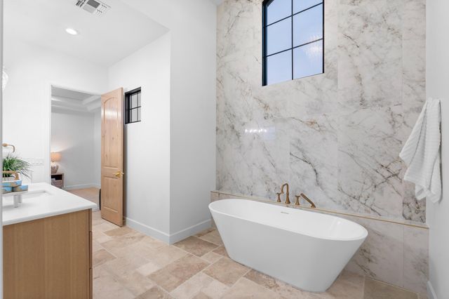 10300 Signal Avenue NE, Albuquerque, NM 87122