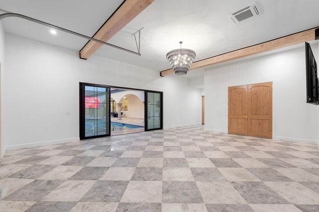 10300 Signal Avenue NE, Albuquerque, NM 87122