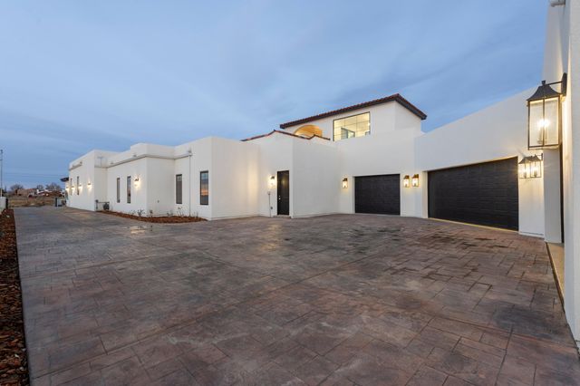 10300 Signal Avenue NE, Albuquerque, NM 87122