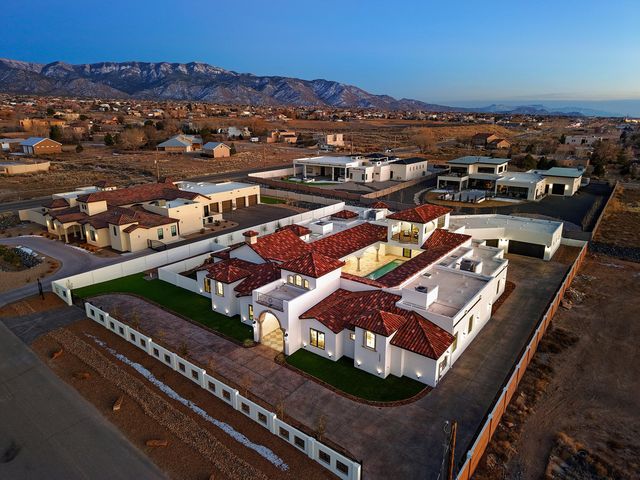 10300 Signal Avenue NE, Albuquerque, NM 87122