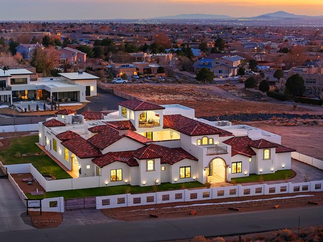 10300 Signal Avenue NE, Albuquerque, NM 87122