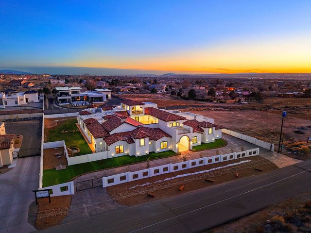 10300 Signal Avenue NE, Albuquerque, NM 87122