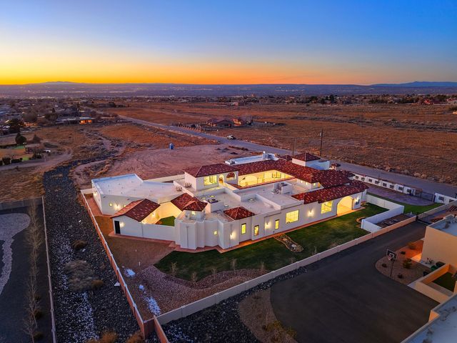 10300 Signal Avenue NE, Albuquerque, NM 87122