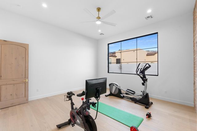 10300 Signal Avenue NE, Albuquerque, NM 87122