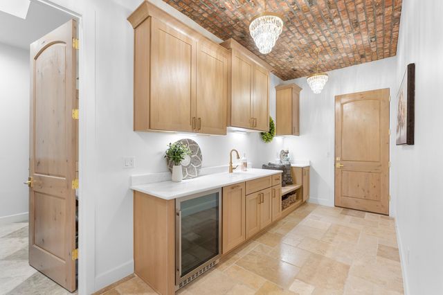 10300 Signal Avenue NE, Albuquerque, NM 87122