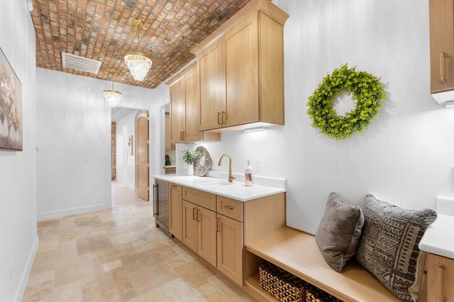 10300 Signal Avenue NE, Albuquerque, NM 87122