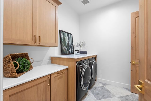 10300 Signal Avenue NE, Albuquerque, NM 87122