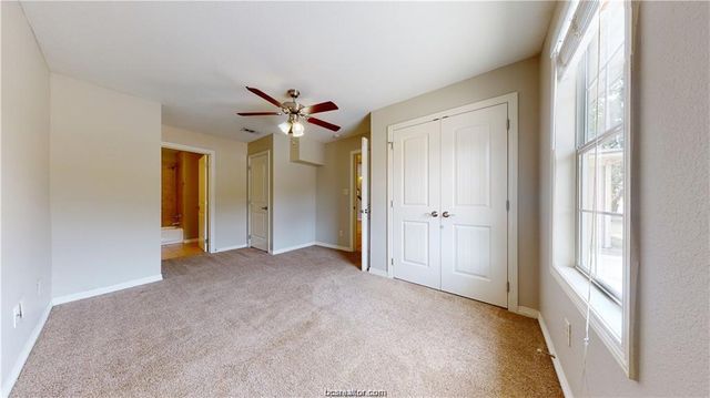 4309 Old College Road, Bryan, TX 77801