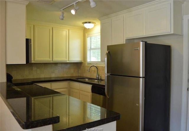 4309 Old College Road, Bryan, TX 77801