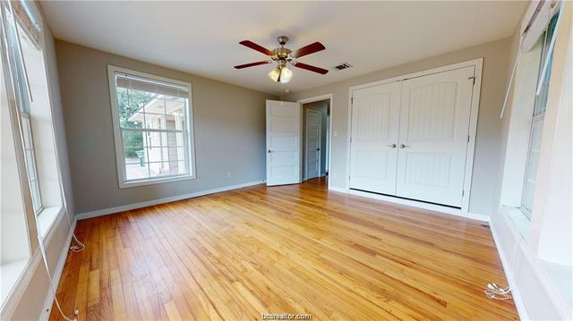 4309 Old College Road, Bryan, TX 77801