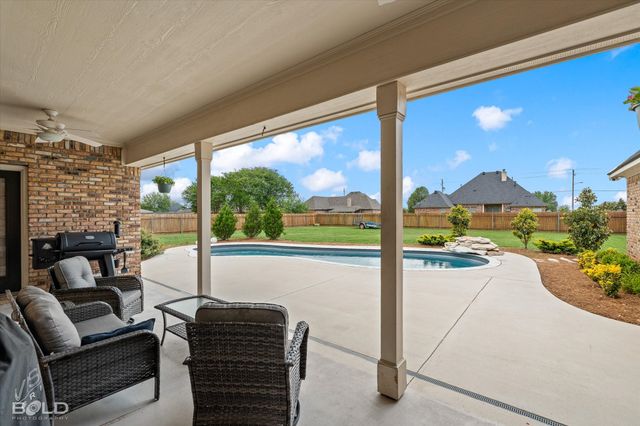 200 Colonel Burt Drive, Benton, LA 71006