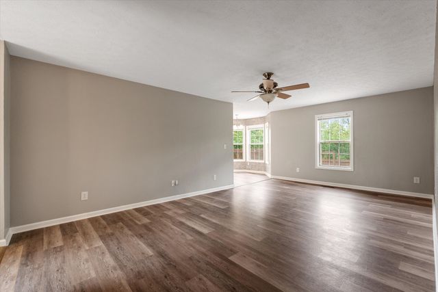 78 Angela Ln, Westmoreland, TN 37186