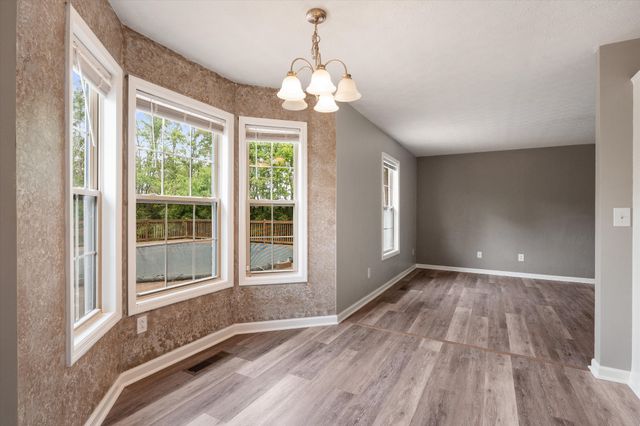 78 Angela Ln, Westmoreland, TN 37186