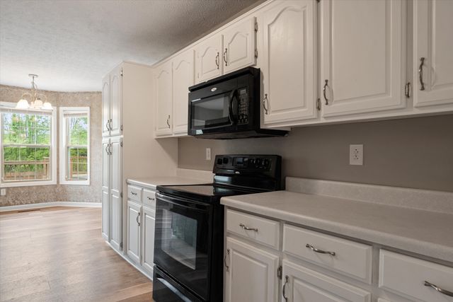 78 Angela Ln, Westmoreland, TN 37186