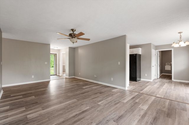 78 Angela Ln, Westmoreland, TN 37186