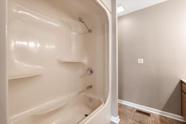 78 Angela Ln, Westmoreland, TN 37186