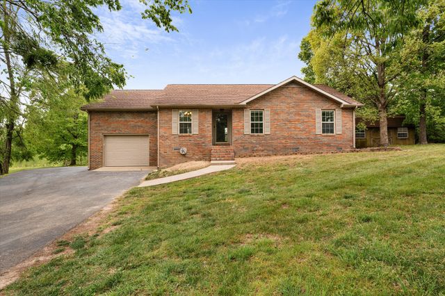 78 Angela Ln, Westmoreland, TN 37186