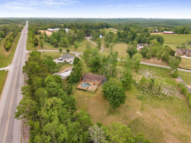78 Angela Ln, Westmoreland, TN 37186