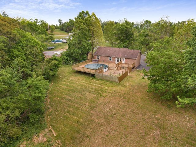 78 Angela Ln, Westmoreland, TN 37186