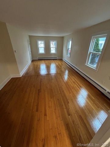 12 Trumbull Street 1, Stonington, CT 06378