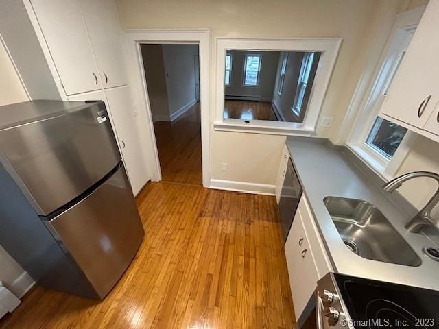 12 Trumbull Street 1, Stonington, CT 06378