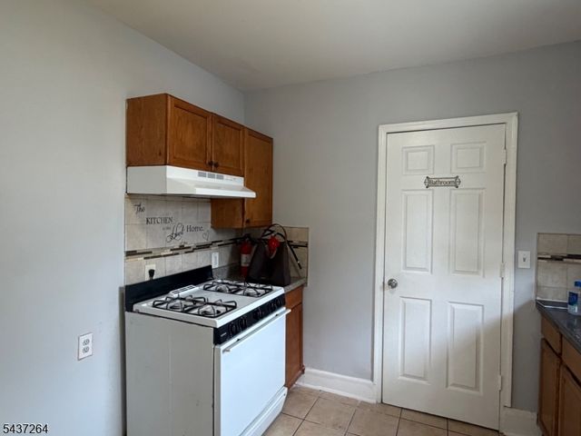 835 E 2nd St, Plainfield City, NJ 07062