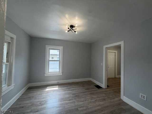 835 E 2nd St, Plainfield City, NJ 07062