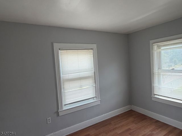 835 E 2nd St, Plainfield City, NJ 07062