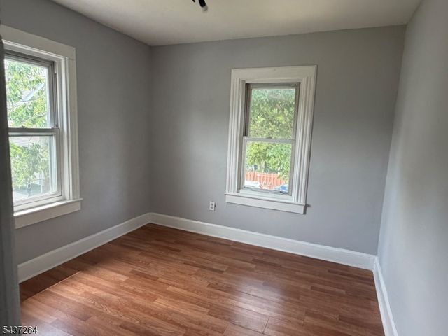 835 E 2nd St, Plainfield City, NJ 07062